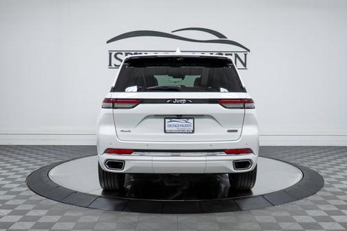 2022 Jeep Grand Cherokee Overland
