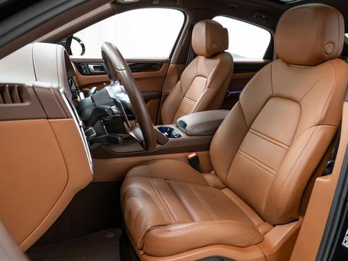 2023 Porsche Cayenne S