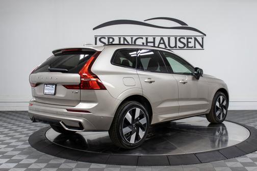 2025 Volvo XC60 Plug-In Hybrid Plus