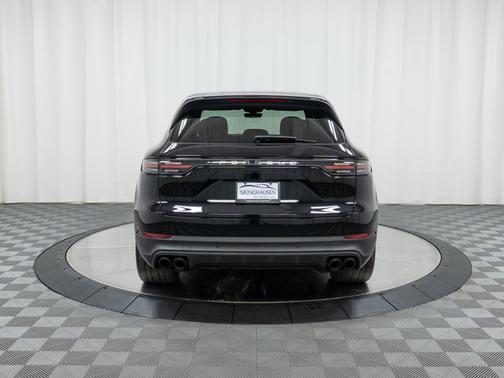 2023 Porsche Cayenne