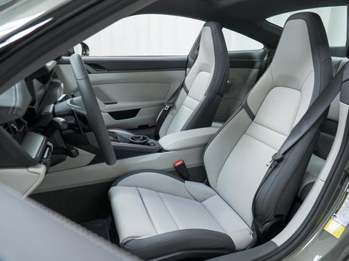 2026 Porsche 911 Carrera 4S