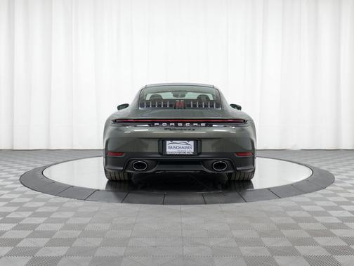 2026 Porsche 911 Carrera 4S