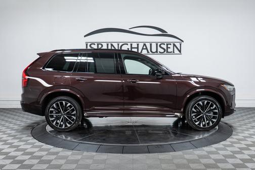 2026 Volvo XC90 Ultra Dark Theme