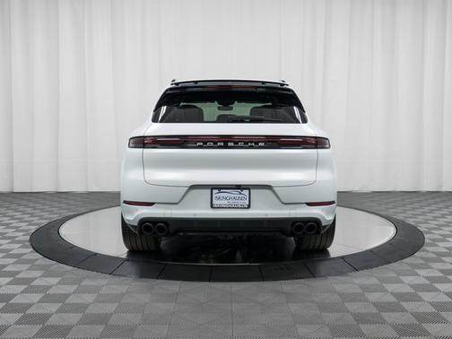 2024 Porsche Cayenne Turbo E-Hybrid