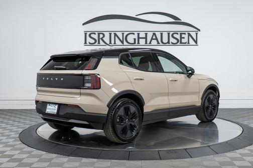 2026 Volvo EX30 Cross Country Ultra