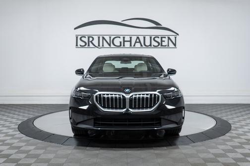2026 BMW 530 530i xDrive