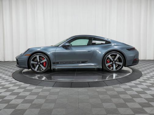 2025 Porsche 911 Carrera S