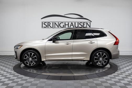 2025 Volvo XC60 Plus