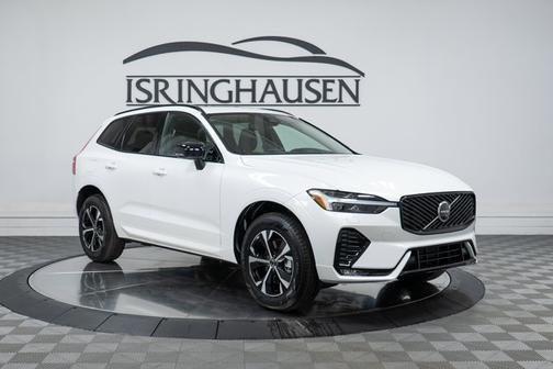 2026 Volvo XC60 Core