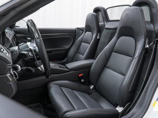 2024 Porsche 718 Boxster Style Edition