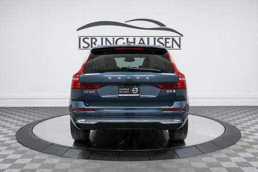2023 Volvo XC60 Plus Bright Theme
