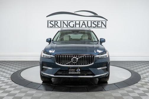 2023 Volvo XC60 Plus Bright Theme