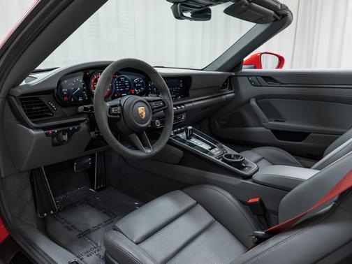2024 Porsche 911 Carrera GTS