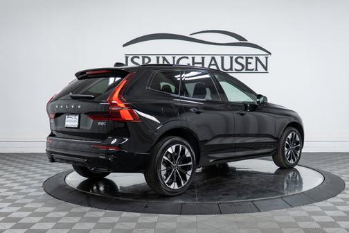 2026 Volvo XC60 Plus