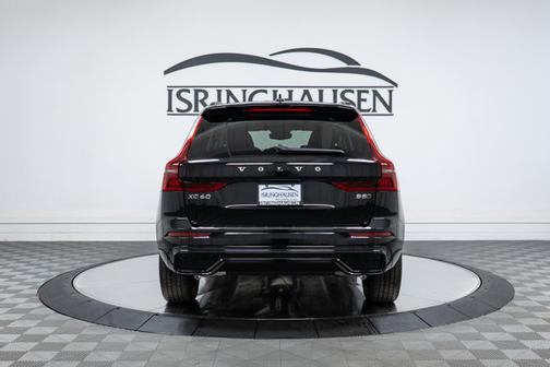 2026 Volvo XC60 Plus