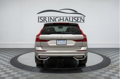 2025 Volvo XC60 Plug-In Hybrid Plus