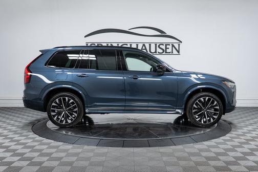 2026 Volvo XC90 Ultra Dark Theme