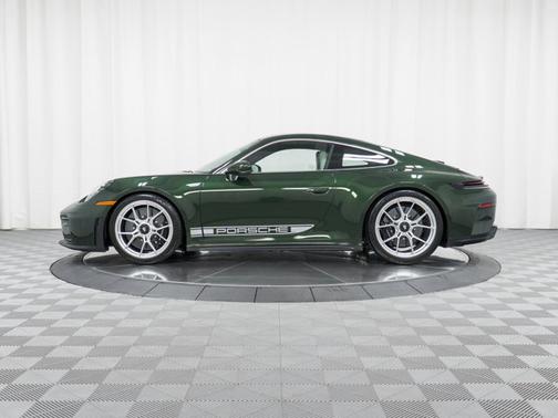 2026 Porsche 911 GT3 w/Touring Package