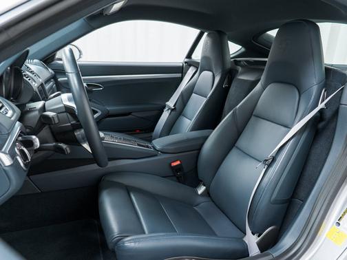 2024 Porsche 718 Cayman S