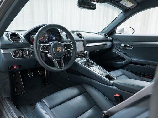 2024 Porsche 718 Cayman S