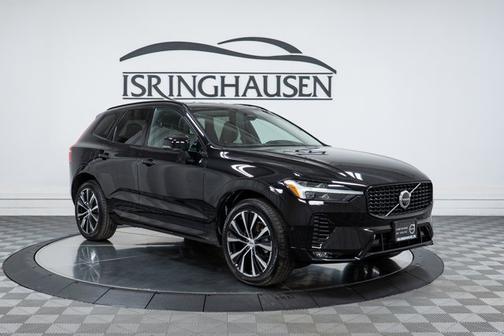 2024 Volvo XC60 Plus Dark Theme