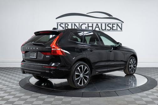 2024 Volvo XC60 Plus Dark Theme