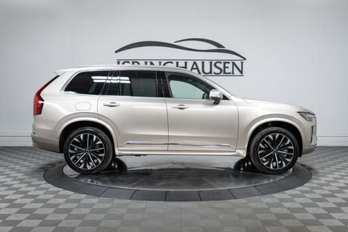 2026 Volvo XC90 Plug-In Hybrid Plus