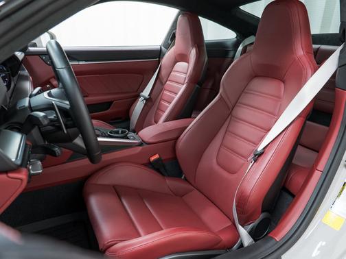 2022 Porsche 911 Turbo S