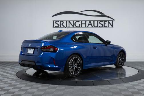 2025 BMW 230 230i xDrive