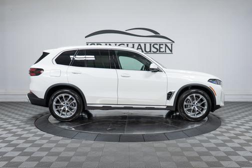 Alpine White 2026 BMW X5 xDrive40i