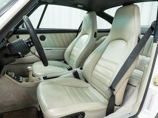 1990 Porsche 911 Carrera 4