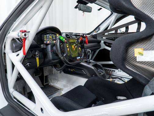 2024 Porsche 718 Cayman GT4 Clubsport