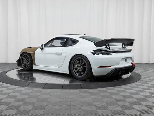 2024 Porsche 718 Cayman GT4 Clubsport