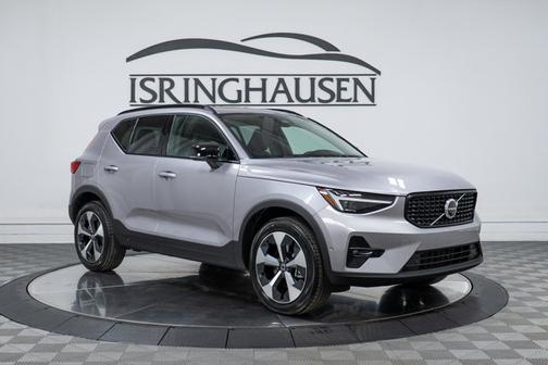 2026 Volvo XC40 Plus