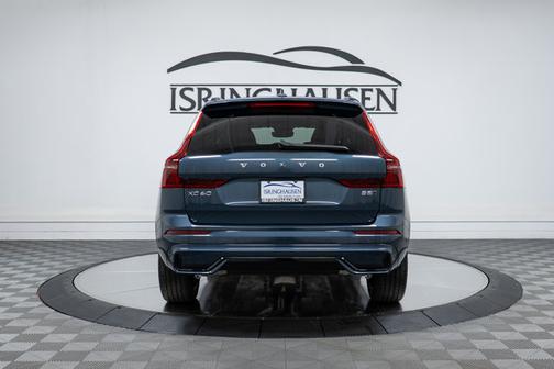 2026 Volvo XC60 Plus