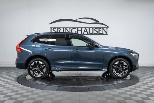 2026 Volvo XC60 Plus