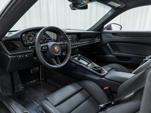 2025 Porsche 911 Carrera S