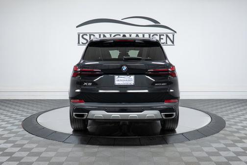 Black Sapphire Metallic 2024 BMW X5 xDrive40i