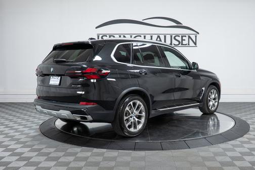 Black Sapphire Metallic 2024 BMW X5 xDrive40i