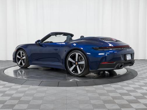 2026 Porsche 911 Carrera