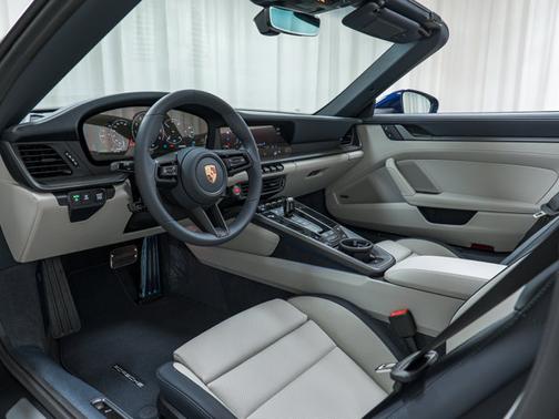 2026 Porsche 911 Carrera