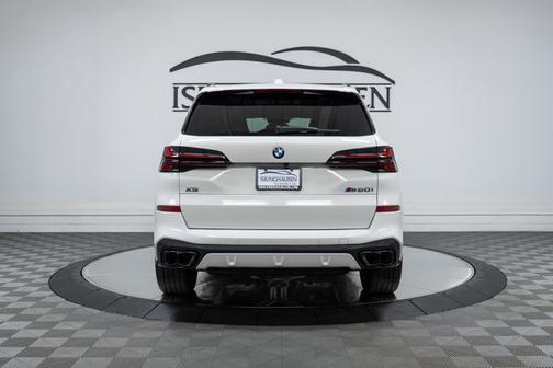2026 BMW X5 M60i