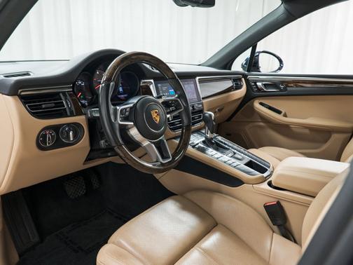 2021 Porsche Macan S