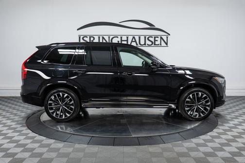 2026 Volvo XC90 Ultra Dark Theme