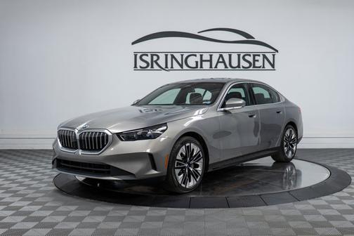 2025 BMW 530 530i xDrive