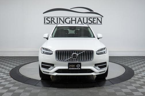 2024 Volvo XC90 Plus Bright Theme