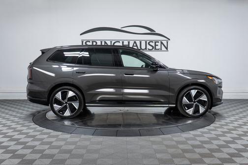 2025 Volvo EX90 Ultra