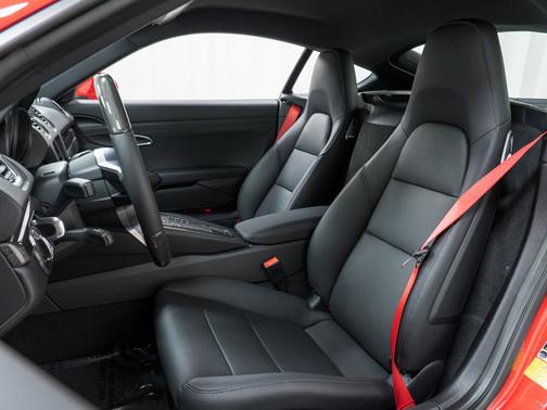 2025 Porsche 718 Cayman S