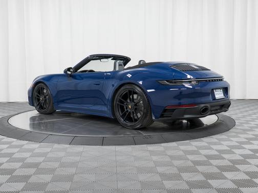 2022 Porsche 911 Carrera GTS