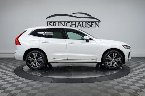 2023 Volvo XC60 Plus Bright Theme